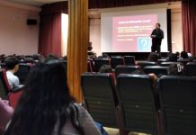 El Servicio de Juventud visita el IES Claudio Sánchez Albornoz El Servicio de Juventud visita el IES Claudio Sánchez Albornoz