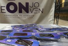 La Concejalía de Juventud realiza un reparto gratuito de gafas para visibilizar el eclipse